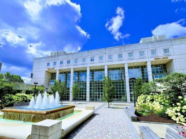 SUNY_Albany_Building